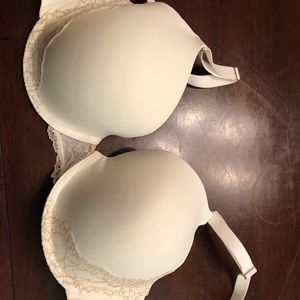 Soma bra 34DD.